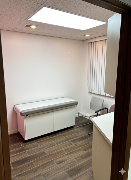 More Photos Of 8333 NE 2nd Ave, Miami Medical For Lease