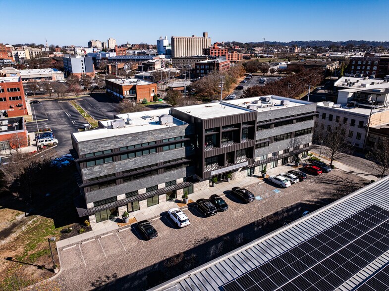 More Photos Of Downtown Chattanooga, TN, Chattanooga Medical For Sale