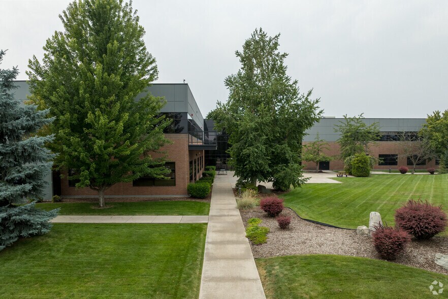 More Photos Of 12825 E Mirabeau Pky, Spokane Valley Research And Development For Lease