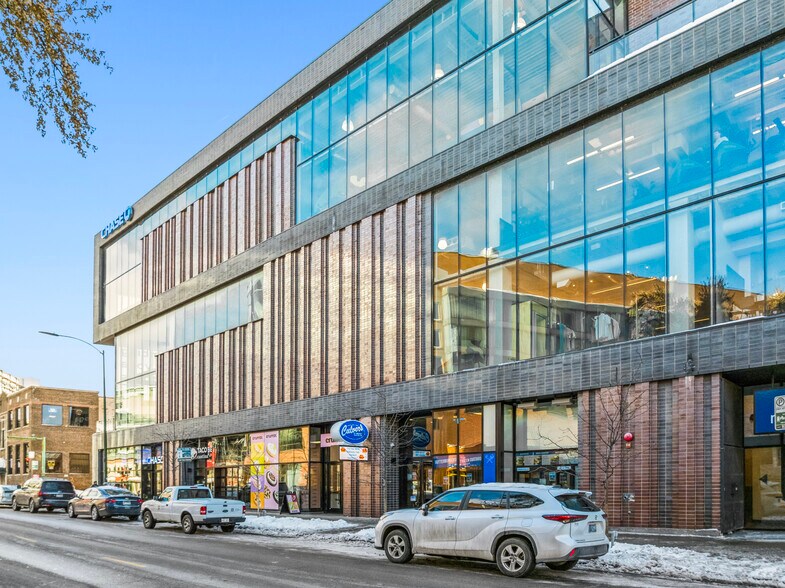 More Photos Of 1115 W Addison St, Chicago Storefront For Sale