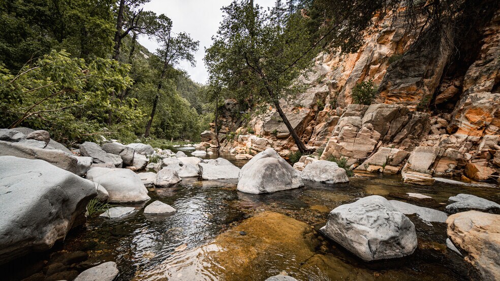 More Photos Of 9440 AZ-89A, Sedona Hotel For Sale