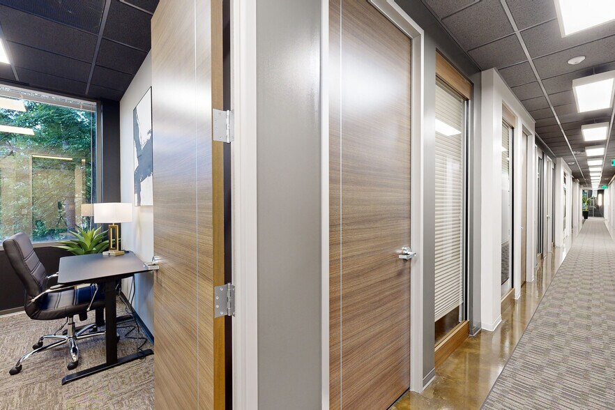 More Photos Of 3100 Interstate N Cir, Atlanta Coworking Space