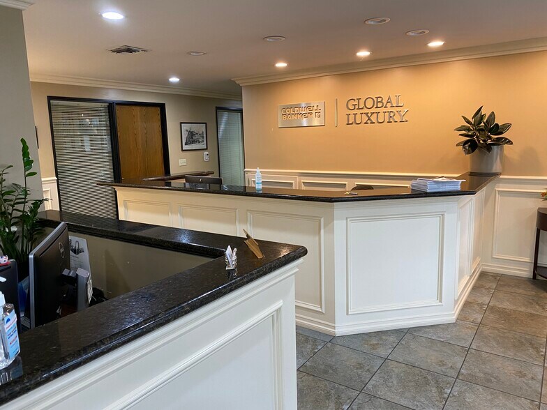 More Photos Of 2065-2095 Huntington Dr, San Marino Office For Sale