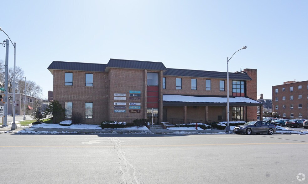 More Photos Of 670 Franklin St, Schenectady Office For Lease