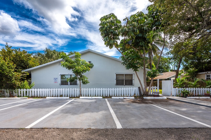More Photos Of 1106 NE 5th Ave, Fort Lauderdale Apartments For Sale