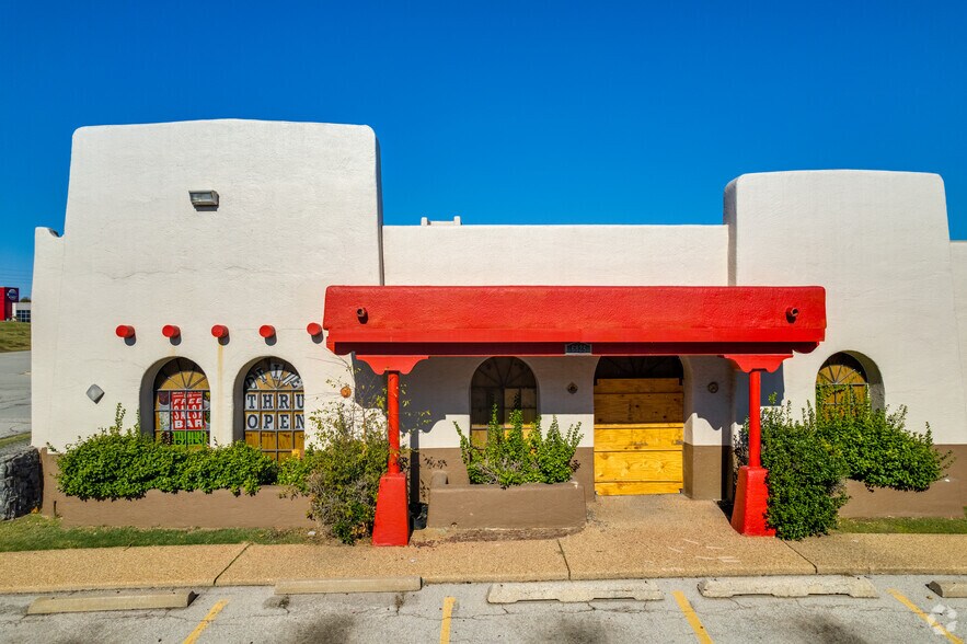 More Photos Of 6825 S Memorial Dr, Tulsa Fast Food For Lease