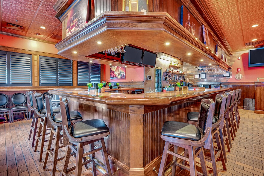 More Photos Of 821 Northern Blvd, Clarks Summit Restaurant For Sale