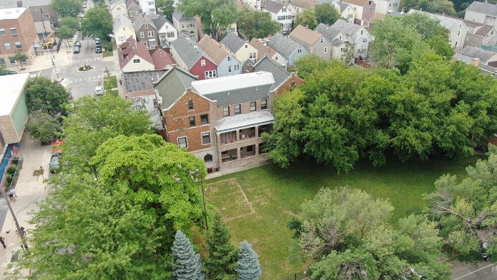 More Photos Of 1949 W 48th St, Chicago Religious Facility For Sale