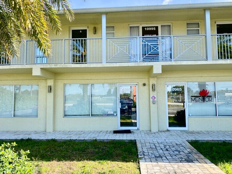 More Photos Of 10935-10995 SE Federal Hwy, Hobe Sound Loft Creative Space For Lease