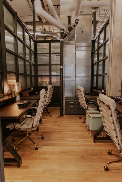 More Photos Of 14 Erb St W, Waterloo Coworking Space