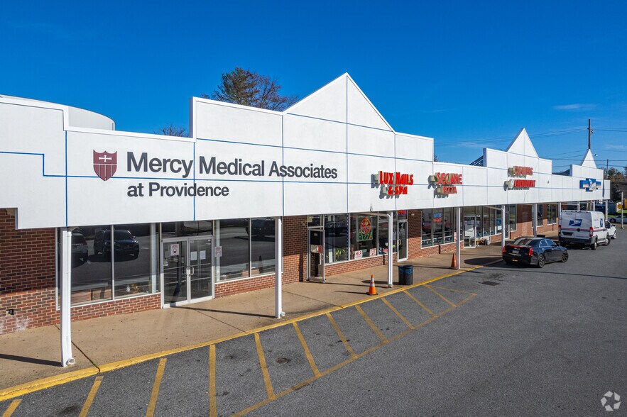 More Photos Of 923-925 Providence Rd, Secane Unknown For Lease