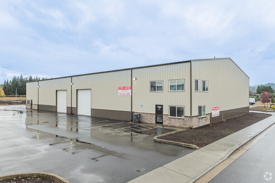 More Photos Of 1160 NW Noble Dr, Estacada Distribution For Lease