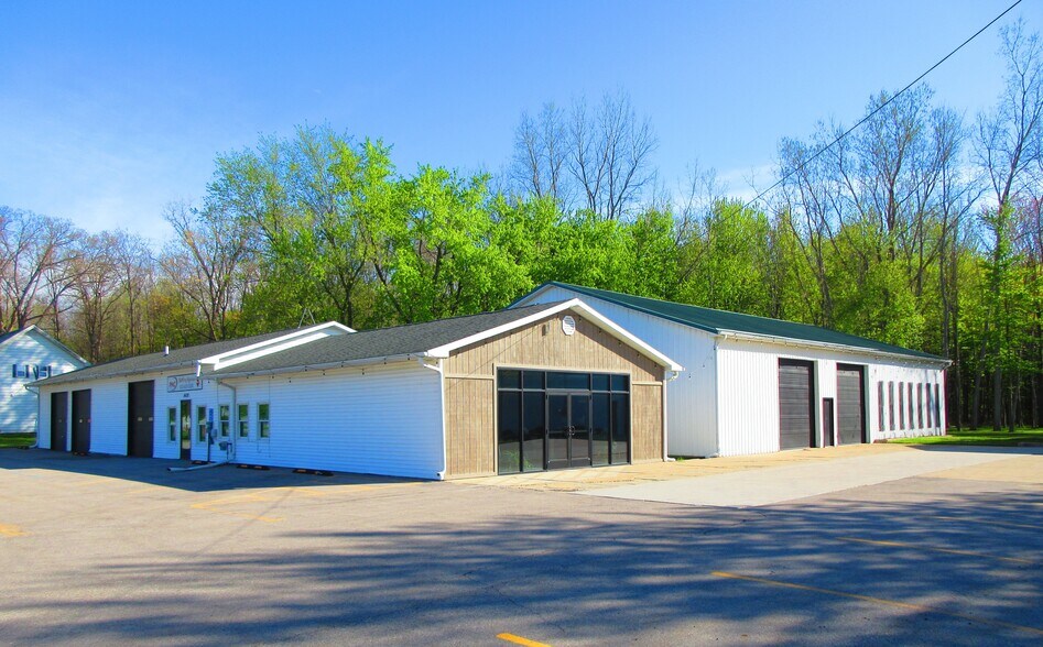 More Photos Of 14130 N Saginaw Rd, Clio Warehouse For Sale