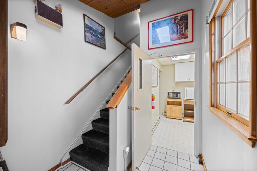 More Photos Of 123 W Main St, Trappe Medical For Sale