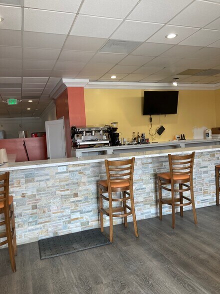 More Photos Of 1111-1151 Pacific Coast Hwy, Harbor City Unknown For Lease