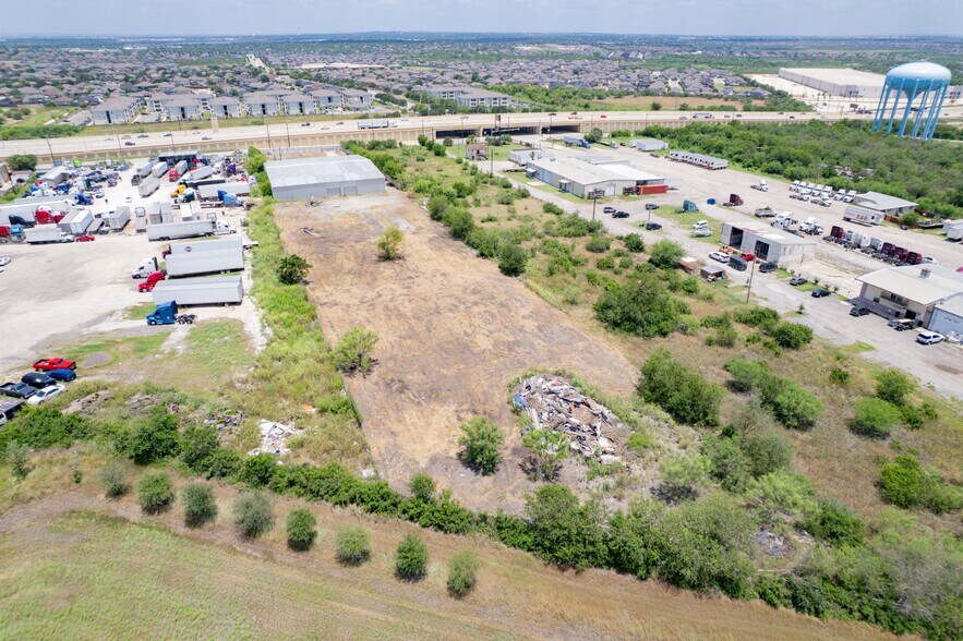 More Photos Of 7240 E IH-10, San Antonio Warehouse For Sale