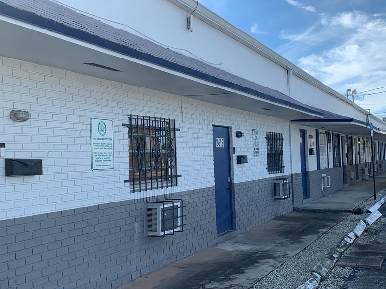 More Photos Of 2610-2618 NW 4th St, Fort Lauderdale Warehouse For Lease