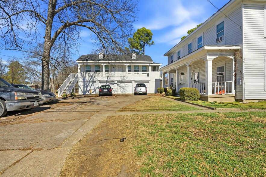 More Photos Of 3720 Sockwell Blvd, Greenville Apartments For Sale