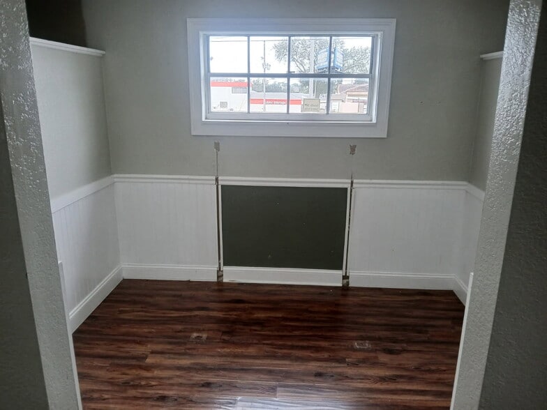 More Photos Of 38799 US Highway 19 N, Tarpon Springs Storefront Retail Office For Sale