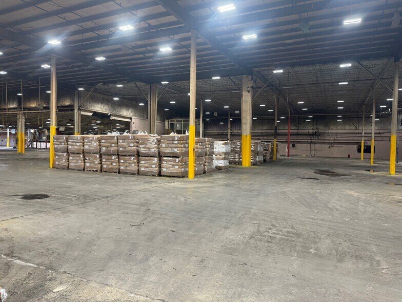 More Photos Of 700 W 1st St, Birdsboro Warehouse For Sale