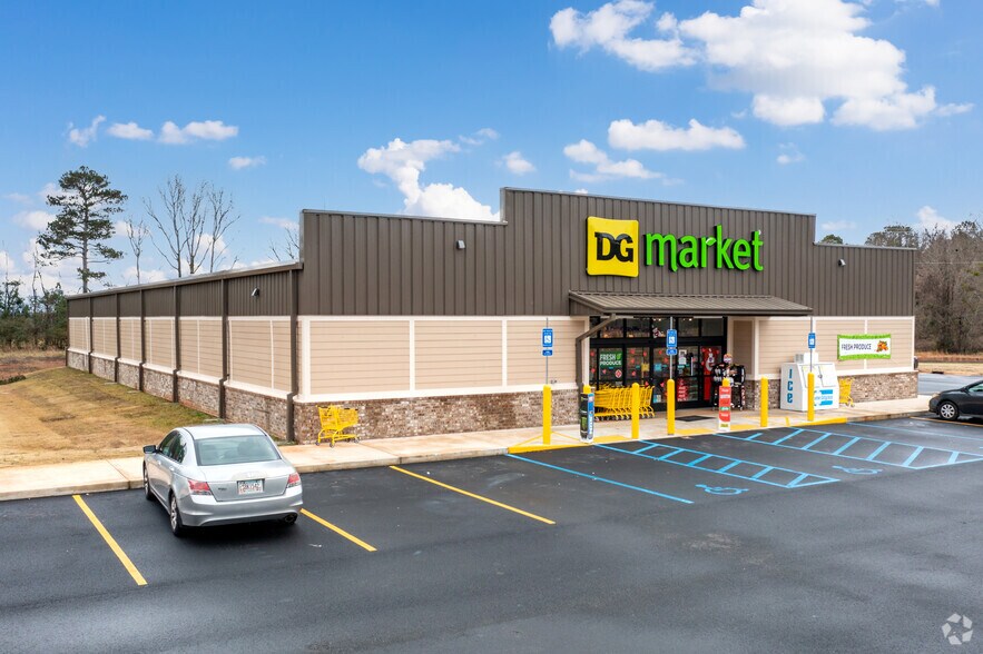 More Photos Of 1060 Magic Hill Loop, Manchester Convenience Store For Sale