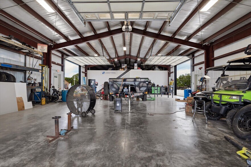 More Photos Of 538 Industrial Pk Acc rd, Trumann Flex For Lease