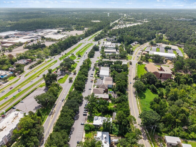More Photos Of 1355 E Lafayette St, Tallahassee Veterinarian Kennel For Sale