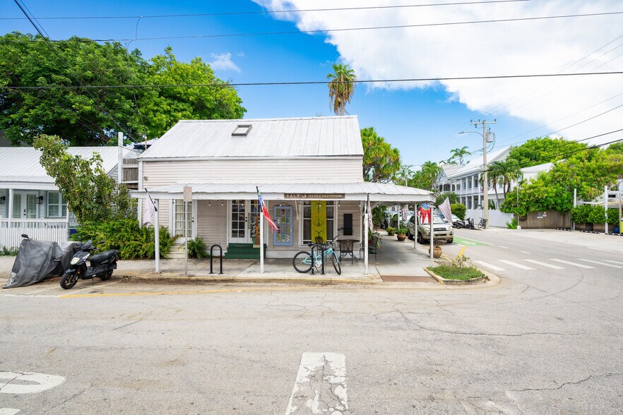 More Photos Of 830 Fleming St, Key West General Retail For Lease