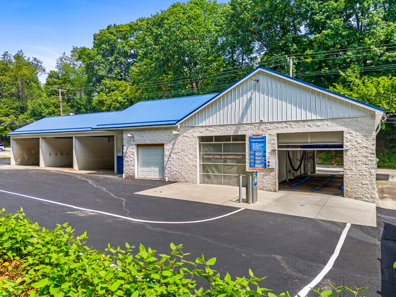 More Photos Of 2405 Mcneilly Rd, Pittsburgh Warehouse For Sale