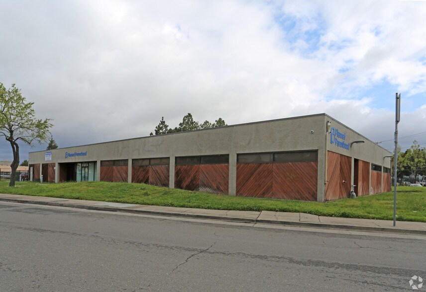 More Photos Of 8480 Enterprise Way, Oakland Medical For Lease