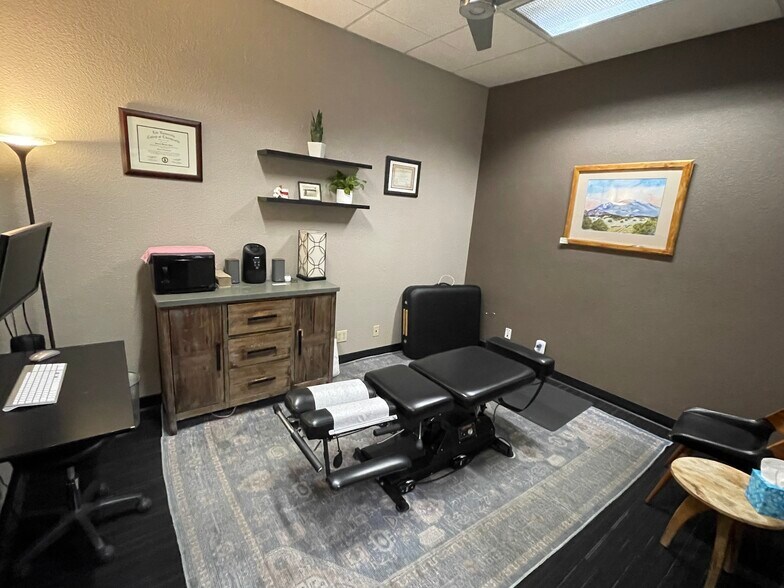 More Photos Of 1585 S Plaza Way, Flagstaff Light Distribution For Lease