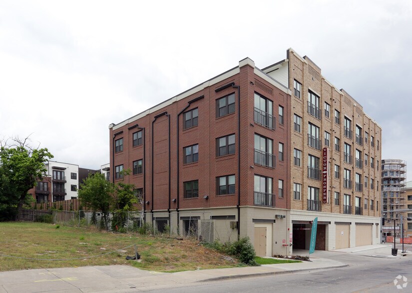 More Photos Of 195 W Davis St, Dallas Apartments For Lease