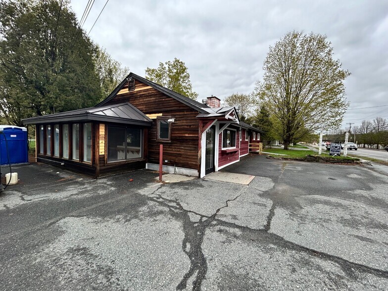 More Photos Of 62 Lyme Rd, Hanover Restaurant For Sale
