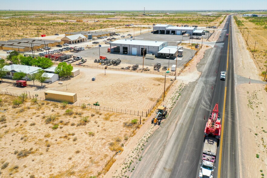More Photos Of 228 US Highway 285, Pecos Warehouse For Lease