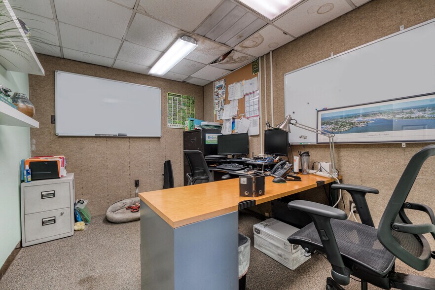 More Photos Of 192 Mayo Rd, Edgewater Light Manufacturing For Sale