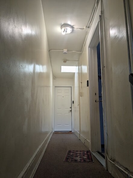 More Photos Of 66 Old Country Rd, Mineola Storefront Retail Residential For Sale