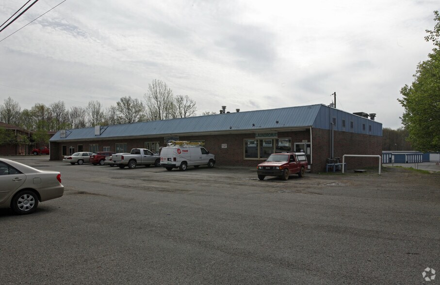 More Photos Of 210-216 Gifford Pl, Joelton General Retail For Sale