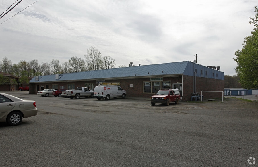 More Photos Of 210-216 Gifford Pl, Joelton General Retail For Sale