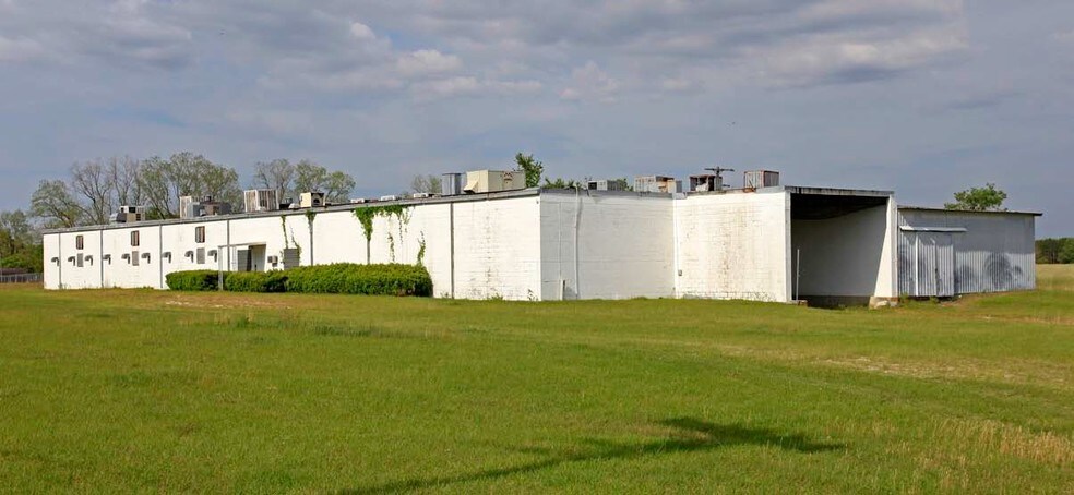 Primary Photo Of 3809 SE County Road 255, Lee Warehouse For Sale