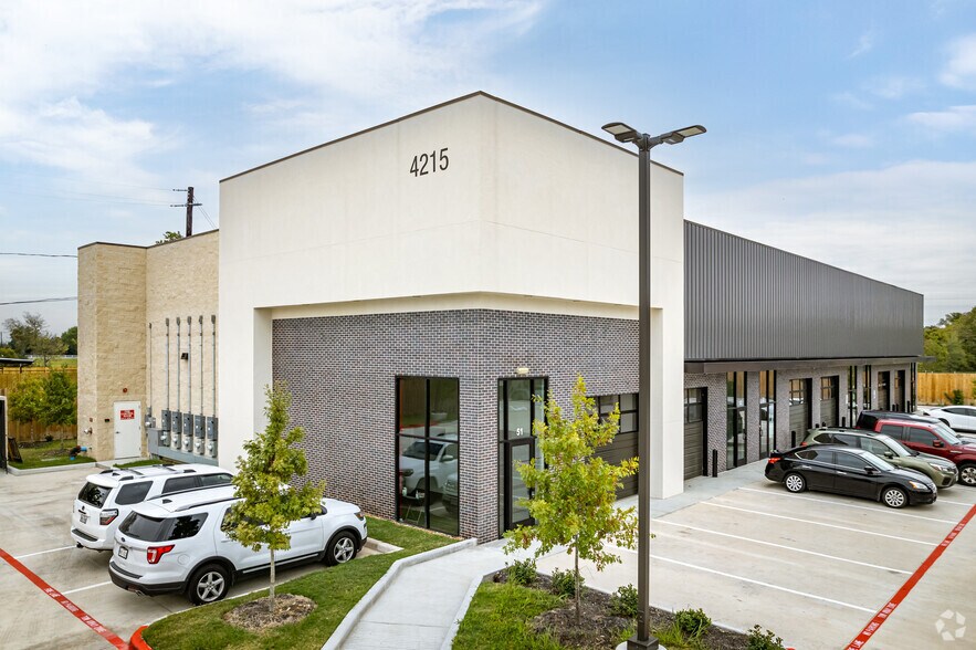 Primary Photo Of 4215 S Main St, Stafford Showroom For Sale