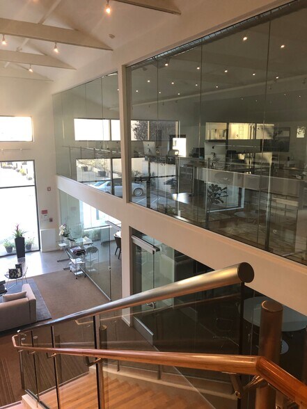 More Photos Of 157 Throckmorton Ave, Mill Valley Office For Lease