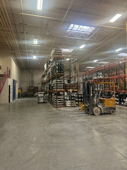 More Photos Of 415 Baker St, Lansing Warehouse For Sale