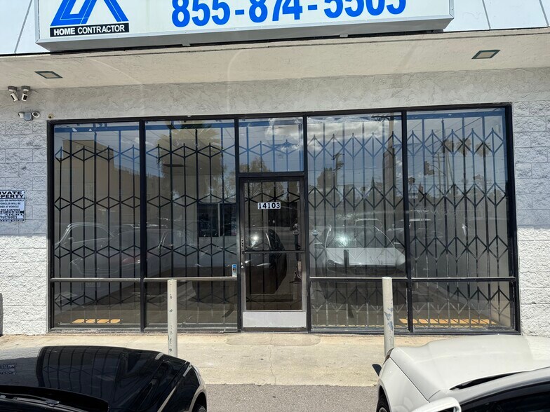 More Photos Of 14103-14115 Burbank Blvd, Van Nuys Storefront For Lease