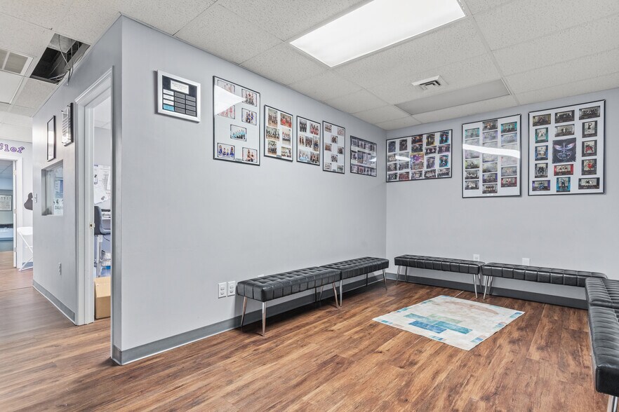 More Photos Of 622 Collins Dr, Festus Warehouse For Sale