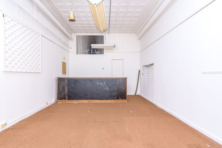 More Photos Of 2 Monument Sq, Woonsocket Medical For Sale