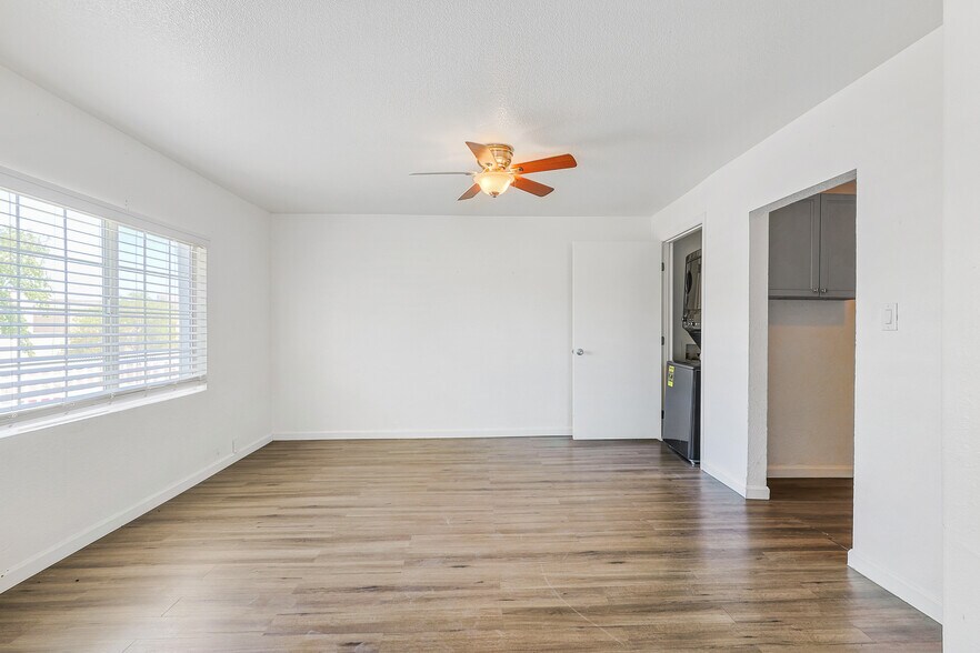 More Photos Of 303 Tin St, Henderson Office Residential For Sale