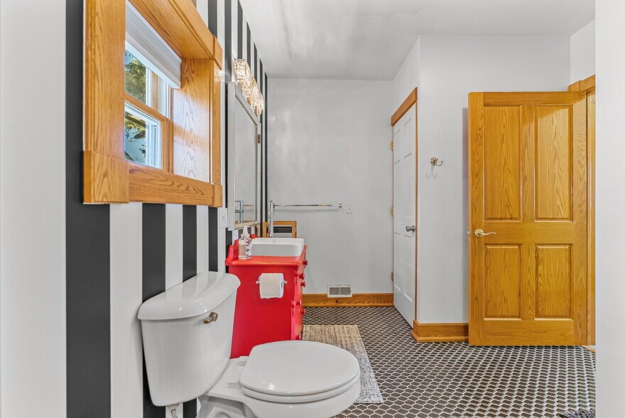 More Photos Of 601 W Front St, Traverse City Specialty For Sale