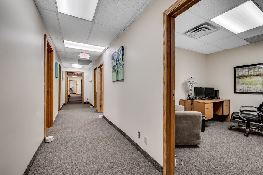 More Photos Of 4555 Erin Dr, Eagan Office For Sale