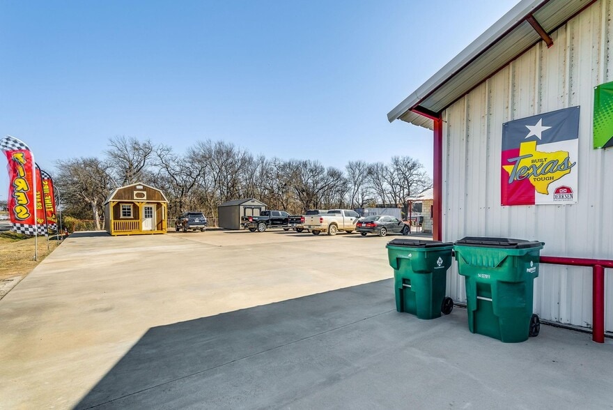 More Photos Of 1456 Main st, Jacksboro Specialty For Sale