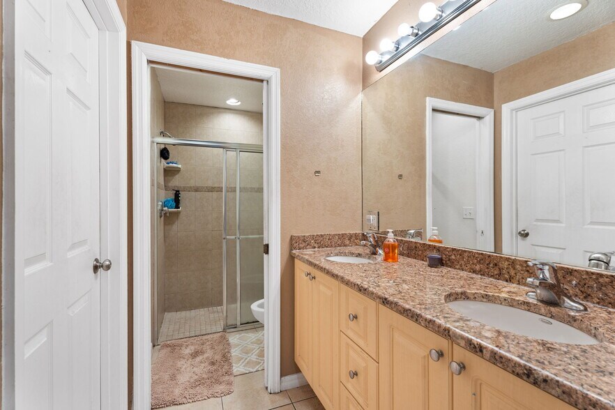 More Photos Of 1874 SW Gemini Ln, Port Saint Lucie Multifamily For Sale
